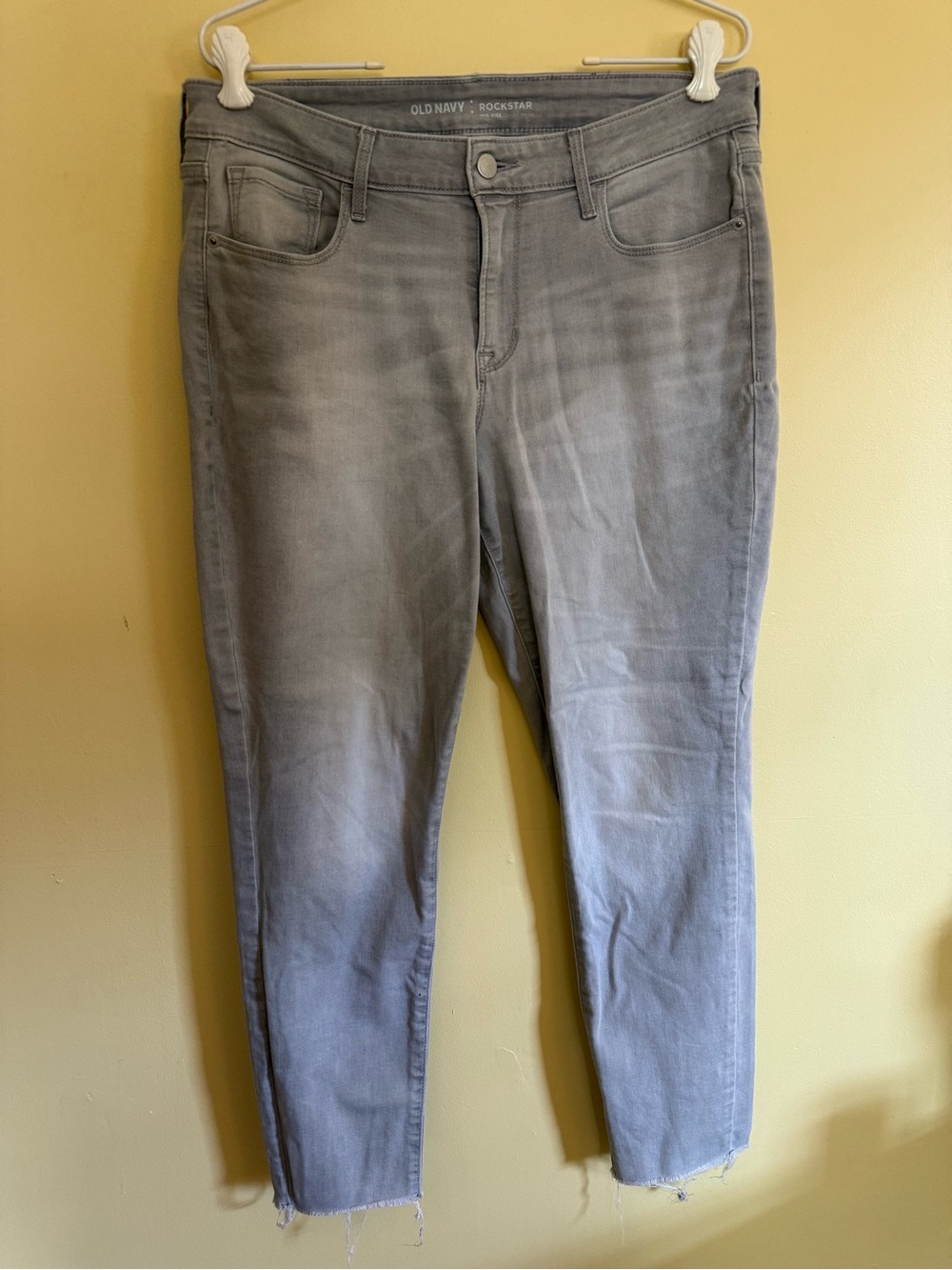 Old Navy Women’s Gray Rockstar Jeans